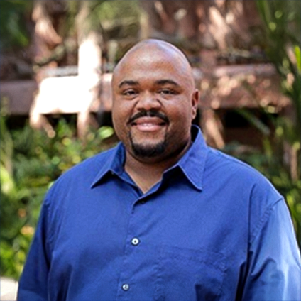 Faculty Member Daniel Rogers